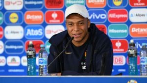 Euro 2024: Mbappe lobt seinen Helden Ronaldo vor dem Spiel gegen Portugal